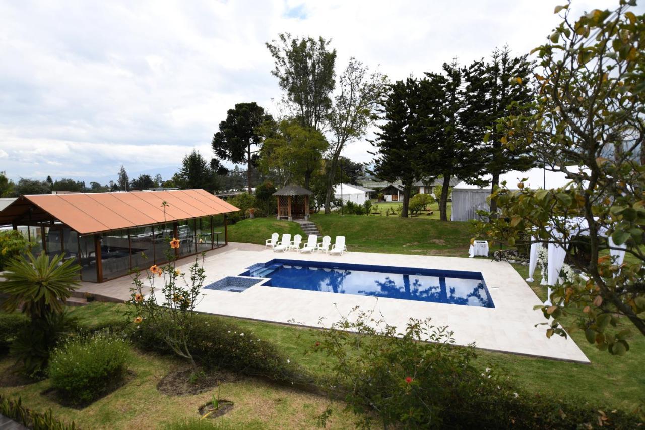 Quinta La Constanza Hotel Tababela Bagian luar foto