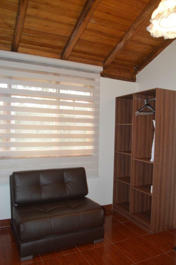 Quinta La Constanza Hotel Tababela Bagian luar foto